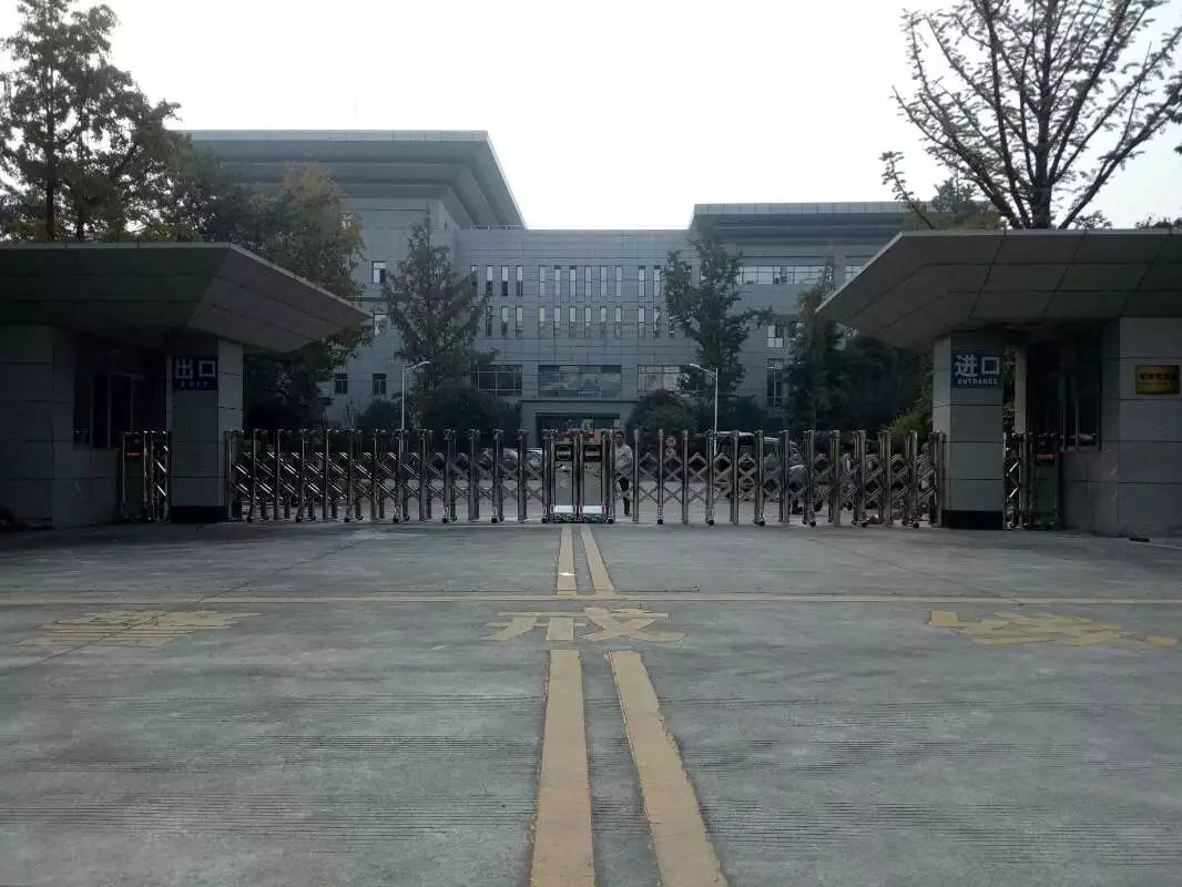 鄂州鄂州四川消防总队伸缩门